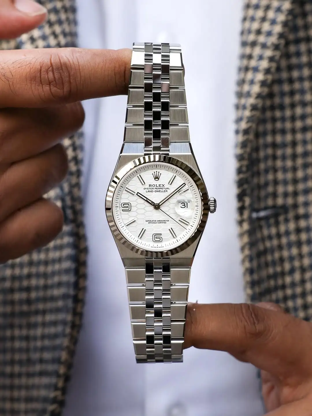 Watch 2